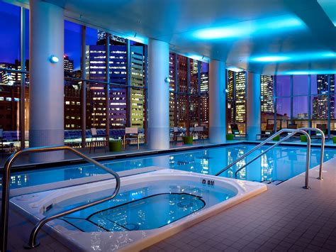 8 family-friendly hotels in Toronto