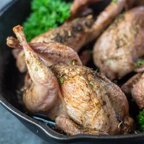 Roasted Quail: Simple Cast Iron Roasted Quails Recipe