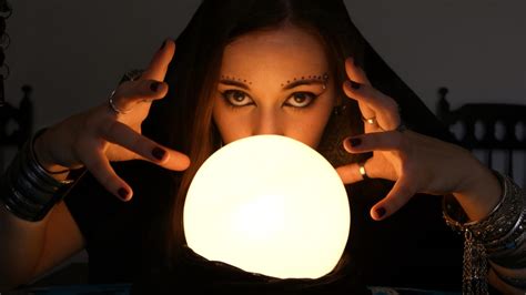 What Does a Psychic Paranormal Investigator Do?