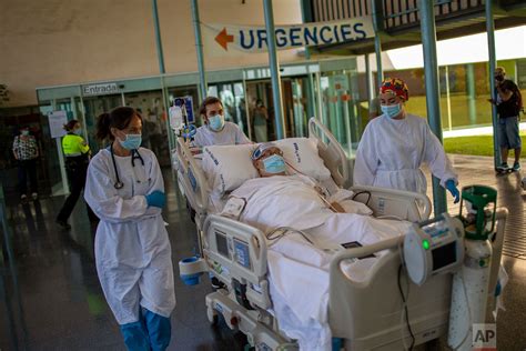 Spanish hospital looks to the sea to treat post-ICU stress — AP Photos