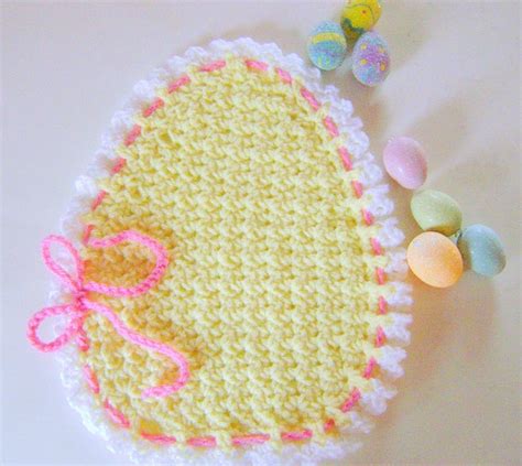 Items similar to Easter Egg Placemat - Hand Crochet on Etsy