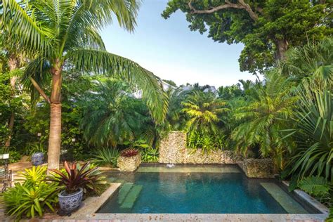 Key West Home With Tropical Backyard, Swimming Pool | HGTV's Ultimate ...