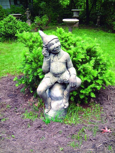 Leprechaun Garden Statue