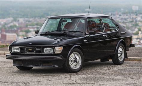 The Saab 900 Turbo Was the First Modern Hot Hatch