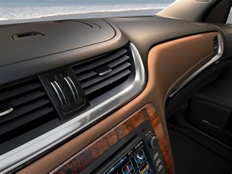 2015 Chevrolet Traverse: 83 Interior Photos | U.S. News