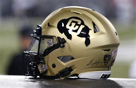 Ranking the Best Helmets in College Football - New Arena