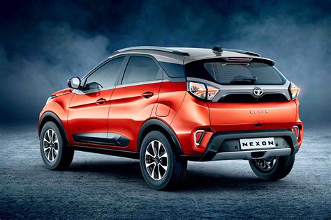 Tata Nexon XZ Plus DualTone Roof Diesel S On Road Price in New Delhi & 2021 Offers, Images