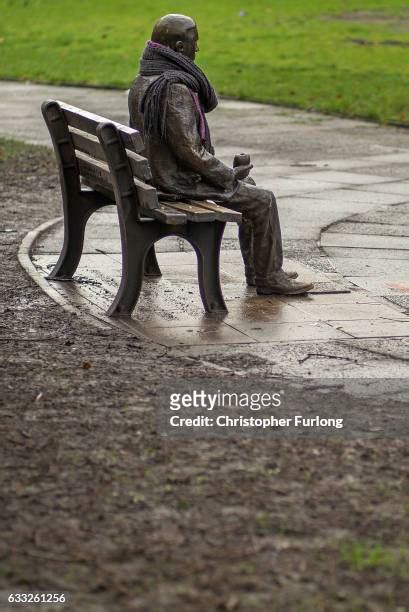 14 Alan Turing Statue Stock Photos, High-Res Pictures, and Images ...