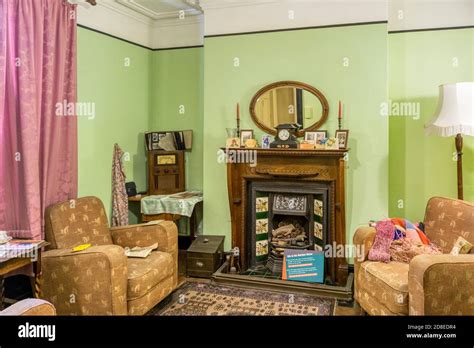 1940s living room hi-res stock photography and images - Alamy