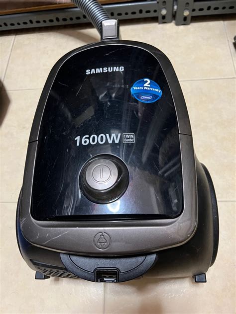 Samsung Vacuum Cleaner 1600W, TV & Home Appliances, Vacuum Cleaner ...