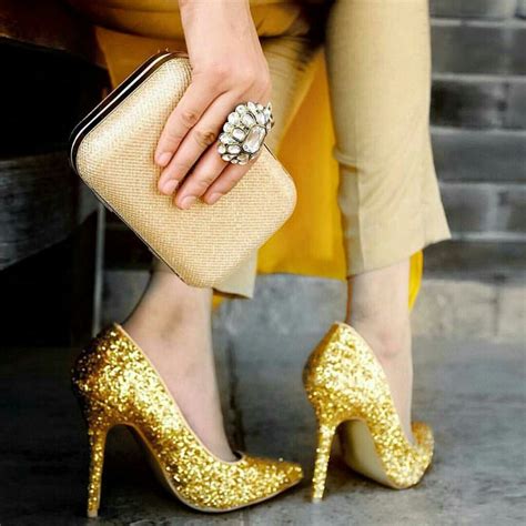 Pin by ★mâ$täñì★ on my wãrë | Gold glitter heels, Heels, Shoe collection