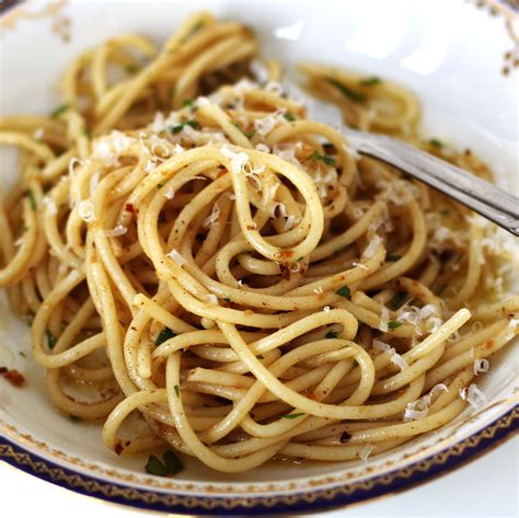 Spaghetti with Anchovy Garlic Sauce | Anchovy recipes, Pasta dishes, Anchovy paste recipe