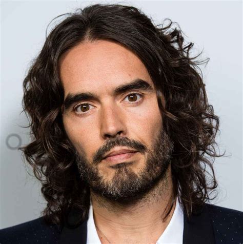 Comedian Russell Brand Celebrates 17 Years of Sobriety