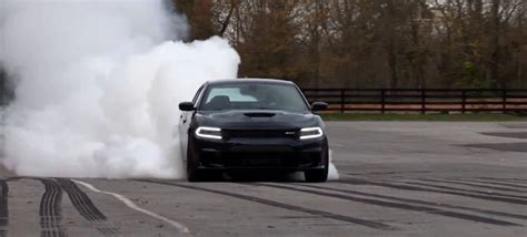 Some Crazy Charger Hellcat Burnouts Will Make Your Wednesday Better