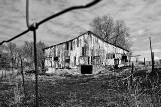 barn-old-fence.jpg | Nikon D80 ISO100 Aperture f/11 Exposure… | Flickr