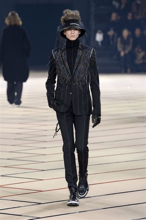 Dior Men | Menswear - Autumn 2017 | Look 14 | Menswear, Mens outfits, Mens fashion trends