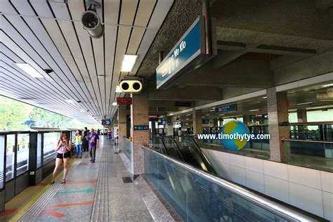 Ang Mo Kio MRT Station CR11/NS16