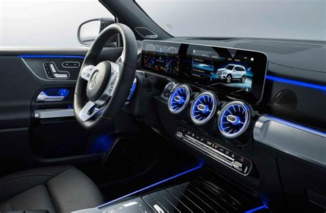 Mercedes-Benz-GLB-interior-3 - Mega Autos