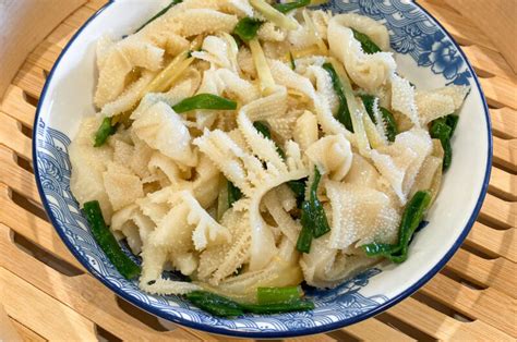 Easy Dim Sum: Ginger Scallion Tripe - Ta-Daa!