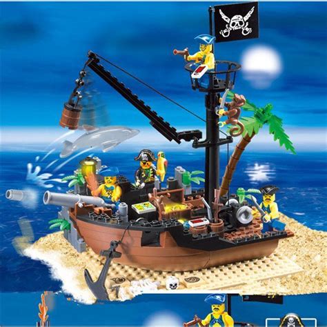 Brown Pirates Ship With Crew Lego Minifigure Toy