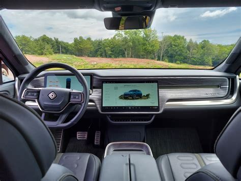 2024 Rivian R1S: 55 Interior Photos | U.S. News