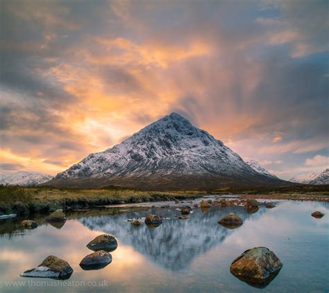 Buachaille Etive Mòr | Sunset | Waiting in the middle of a r… | Flickr