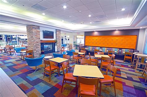 Hotels Near San Jose Airport | Fairfield Inn & Suites San Jose Airport