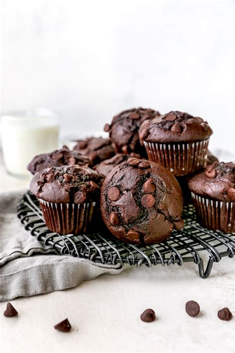 Super moist chocolate muffins made with cocoa powder and LOTS of chocolate chips! Enjoy t ...