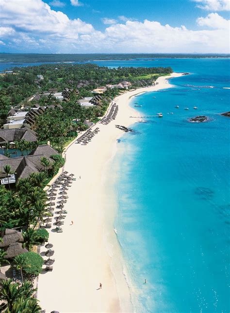 La plage de l'hôtel Belle Marre Plage. #Maurice #Mauritius | Best hotels in mauritius, Mauritius ...