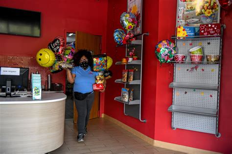 How an Edible Arrangements Delivery Worker Spends Her Sundays - The New ...