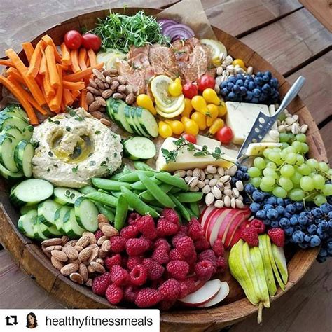 That's one gorgeous #Healthy fresh food tray. | Food platters ...