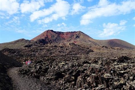 Volcano hike in Lanzarote with hotel pickup 2024