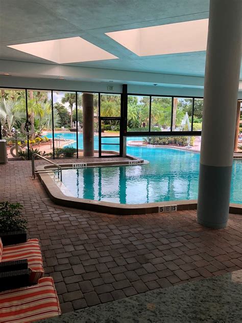 Marriott Orlando Airport Lakeside Pool Pictures & Reviews - Tripadvisor