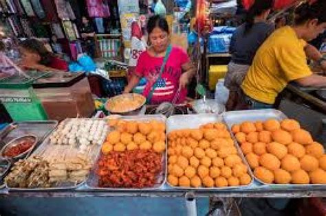 Isaw – Street Foods