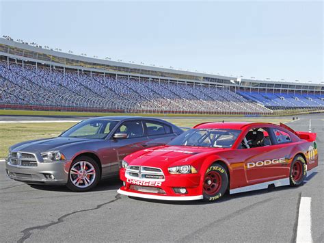 Car in pictures – car photo gallery » Dodge Charger NASCAR Race Car 2012 Photo 02