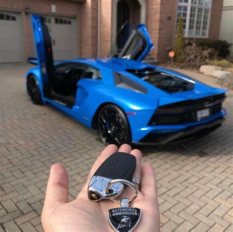 Lamborghini Aventador Keychain