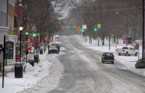 North Carolina can expect less snow, warmer temps this winter | WFAE 90 ...