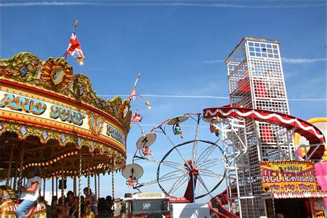 BBC - Norfolk - In pictures: Cromer Carnival 2009