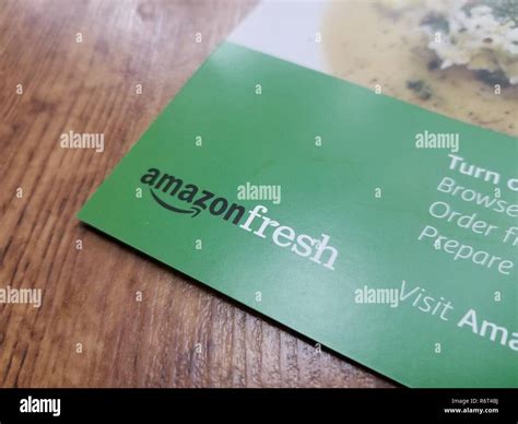 Amazon prime logo delivery hi-res stock photography and images - Alamy