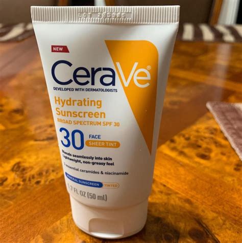 Tinted Sunscreen For Face Cerave : Cerave Hydrating Sunscreen Face ...