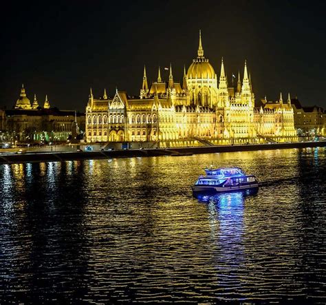 Budapest River Cruises and Danube Dinner Cruise - Silverline Cruises ...