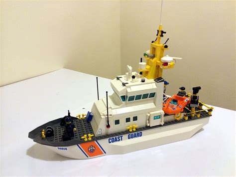 Lego Coast Guard Patrol Boat | Lego coast guard, Lego boat, Lego fire