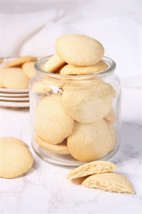 Vegan Nilla Wafers Recipe - Gretchen's Vegan Bakery