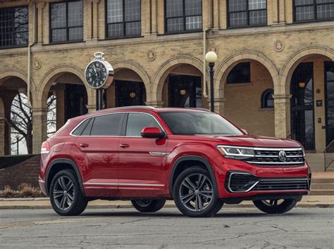 2022 Volkswagen Atlas Cross Sport Review, Pricing, and Specs