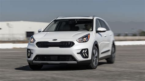 2020 Kia Niro Test: How Does It Compare Against Prius, Insight, Ioniq?