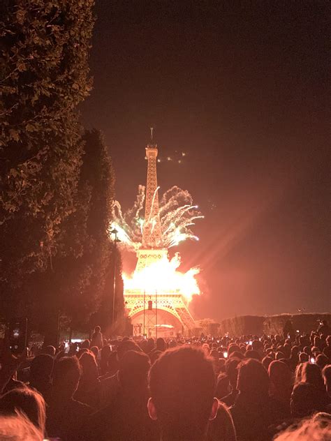 Explosive Bastille Day fireworks! : r/pics