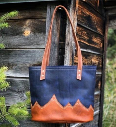 Free Shopper Pattern from Tandy Leather