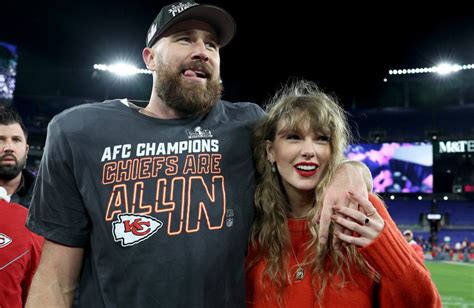 Travis Kelce Hands Gifts To Taylor Swift Fans At Her Oz Show