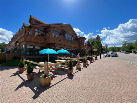 HAWOOD INN (WASKESIU LAKE, CANADÁ): 96 fotos e avaliações - Tripadvisor