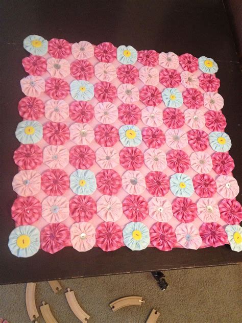 I made this Yoyo baby blanket for my niece Chelsea who just had a baby ...